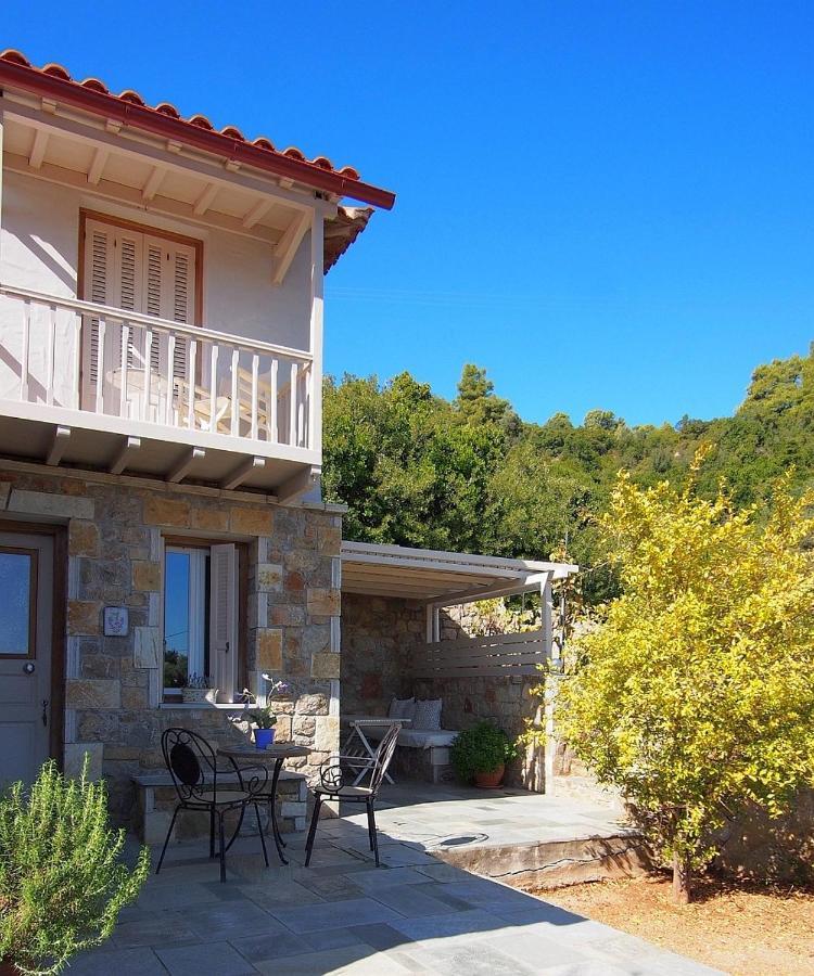 Lithea Villas And Studios By The Sea Ájosz Pétrosz Aloníszu Kültér fotó