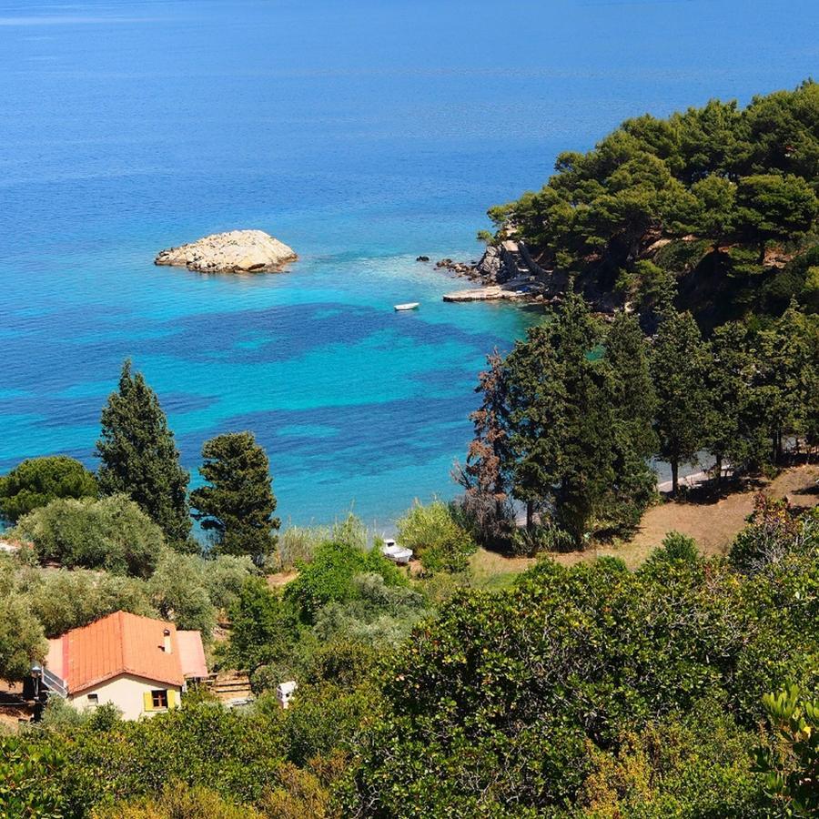 Lithea Villas And Studios By The Sea Ájosz Pétrosz Aloníszu Kültér fotó